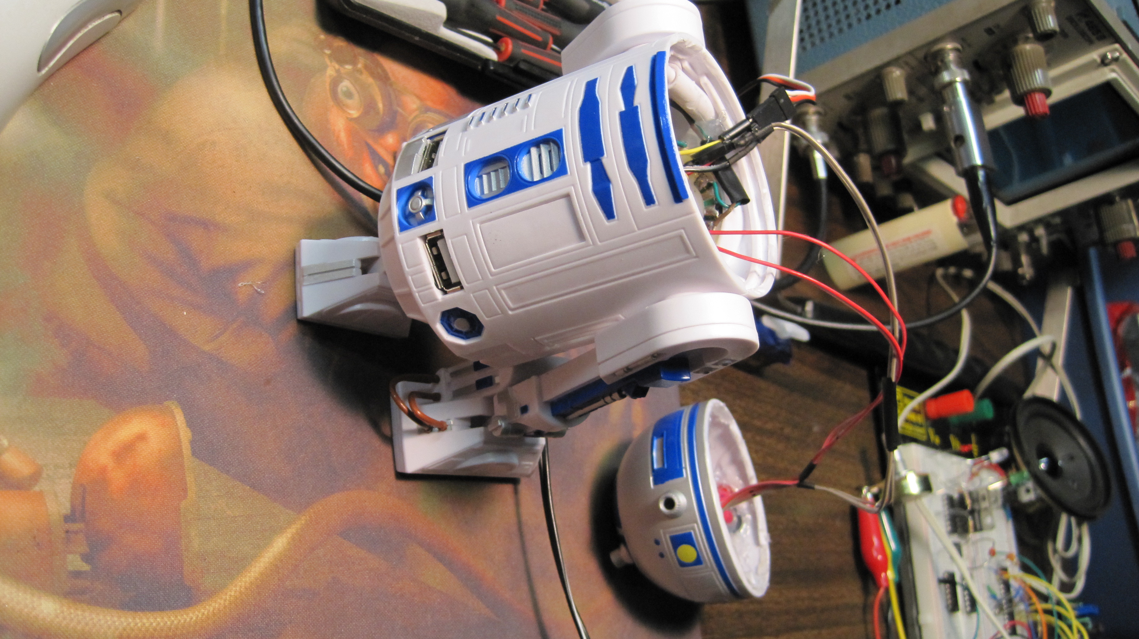 Animatronic R2-D2 cover image Animatronic R2-D2 cover image